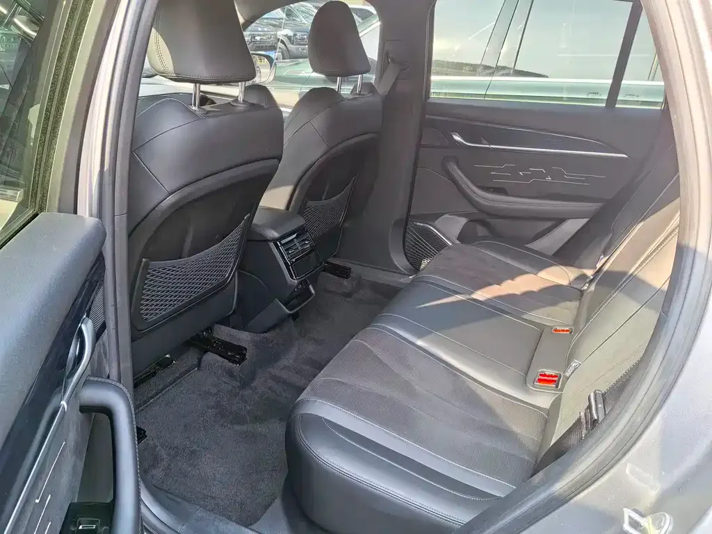 Geely Xingyue L 2024 из CN, фото 9