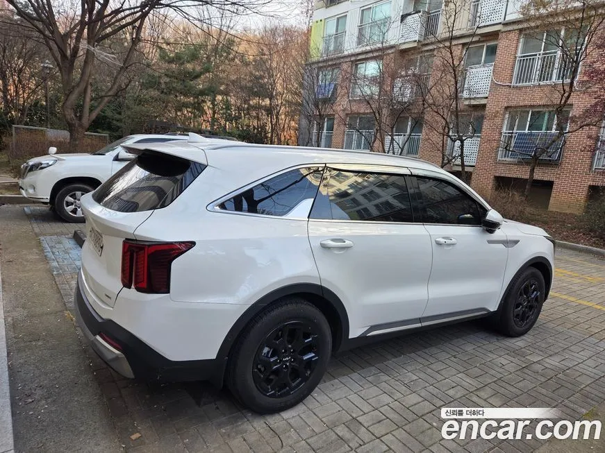 Kia Sorento — фото 5