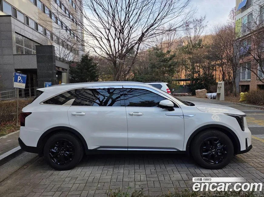Kia Sorento — фото 6