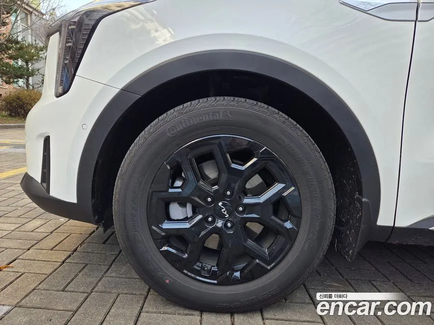 Kia Sorento — фото 8