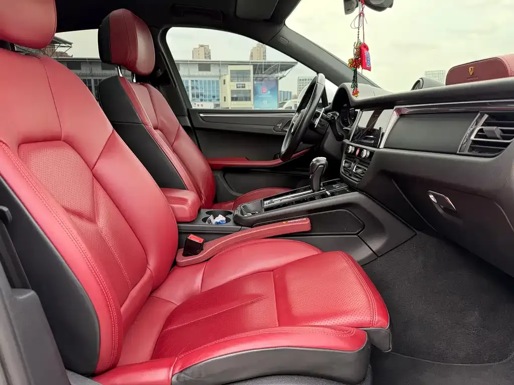 Porsche Macan 2023 из CN, фото 8
