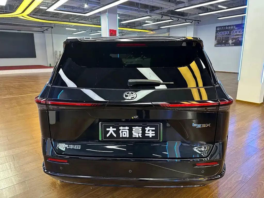 Toyota Platinum 3X 2025 из CN, фото 6