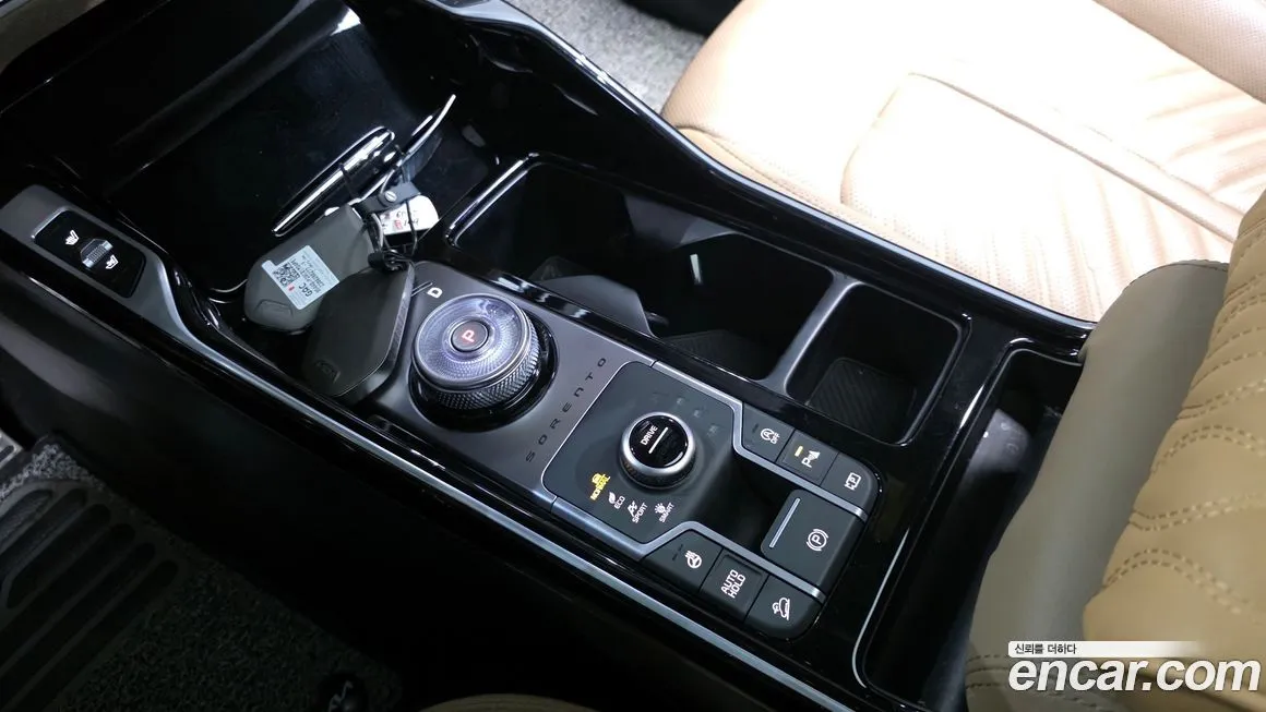 Kia Sorento — фото 9