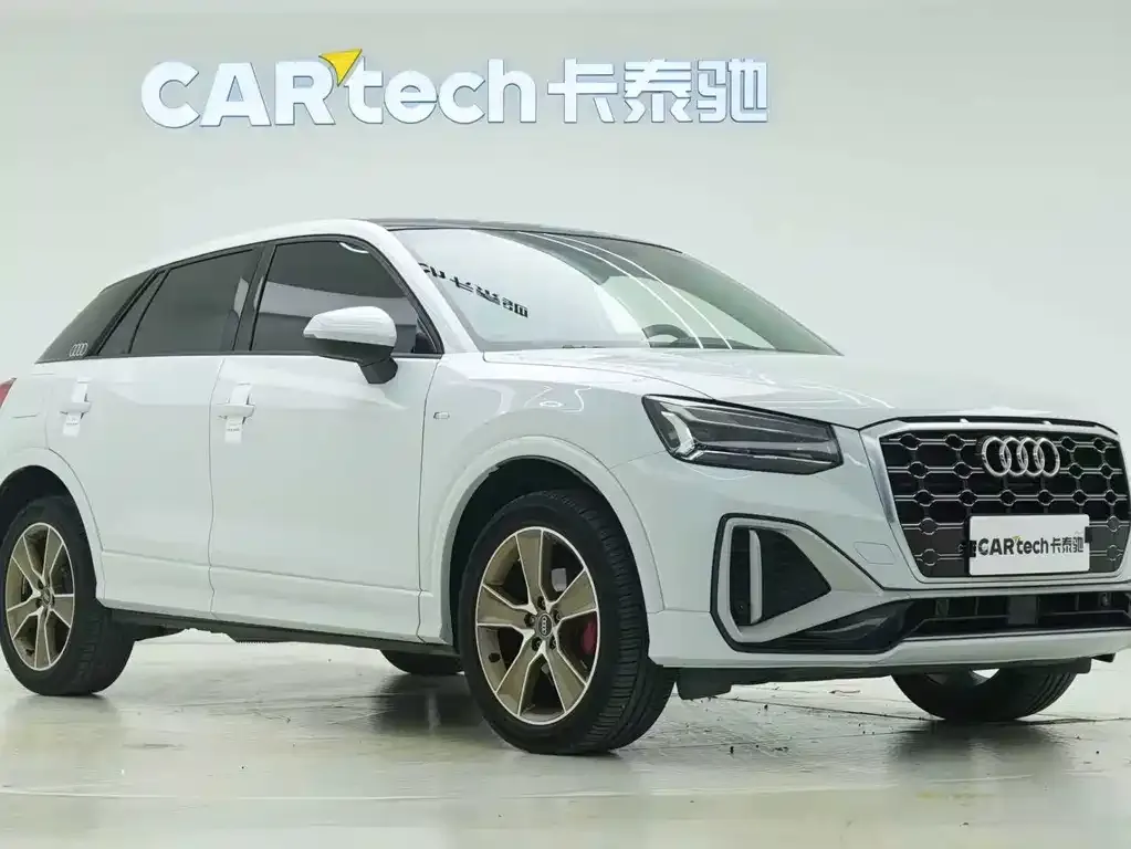 Audi Q2L 2023 из CN, фото 3
