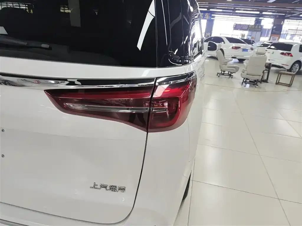 Buick GL8 2023 из CN, фото 8