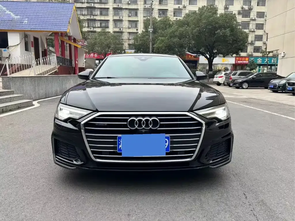 Audi A6L 2021 из CN, фото 2