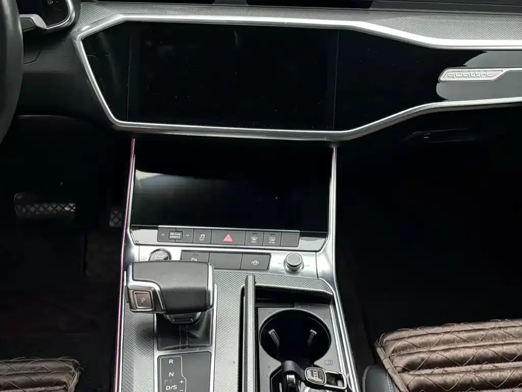 Audi A6L 2021 из CN, фото 8