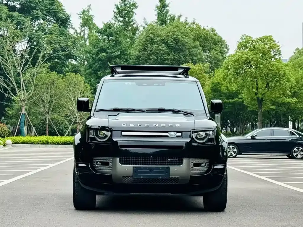 Land Rover Defender 2023 из CN, фото 1