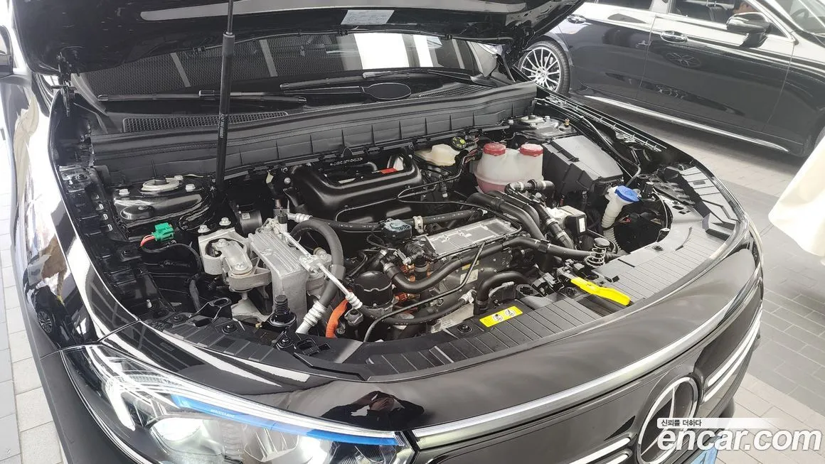 Mercedes-Benz EQB 2023 из KR, фото 6