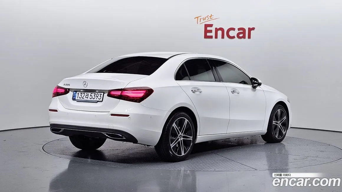 Mercedes-Benz A-Class 2024 из KR, фото 2
