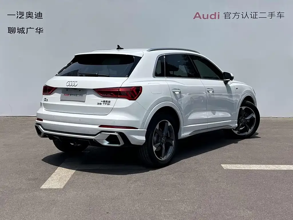 Audi Q3 — фото 4