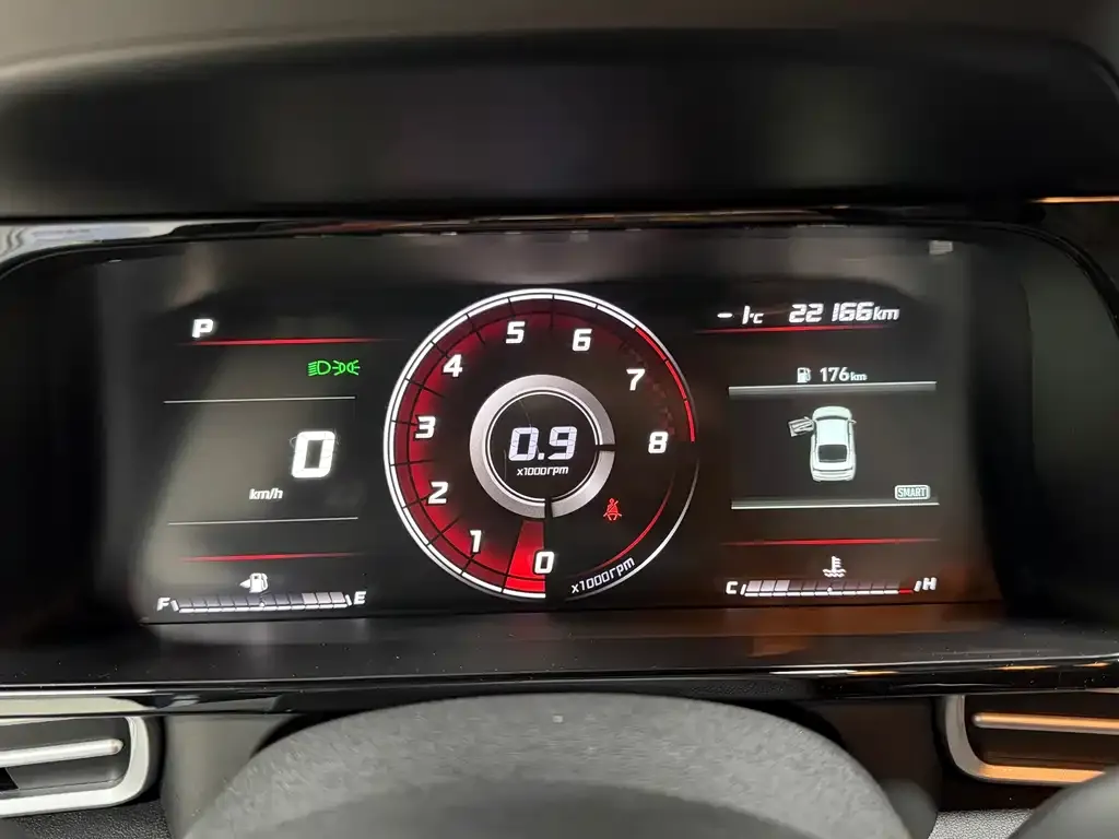 Hyundai Elantra 2022 из CN, фото 10