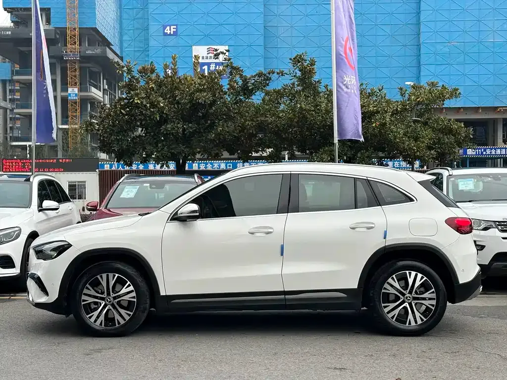 Mercedes-Benz GLA 2024 из CN, фото 3