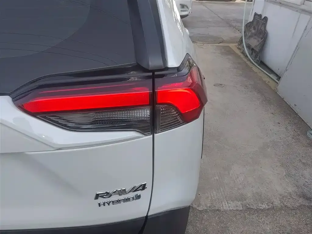 Toyota RAV4 2021 из CN, фото 8