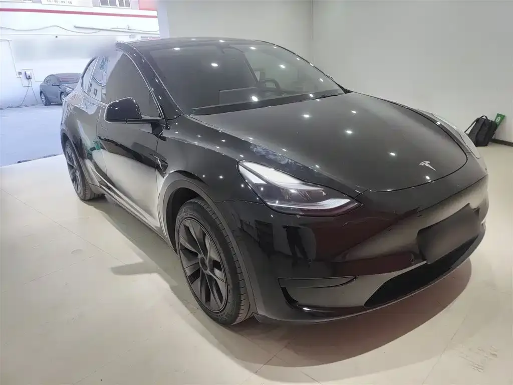 Tesla Model Y 2024 из CN, фото 4