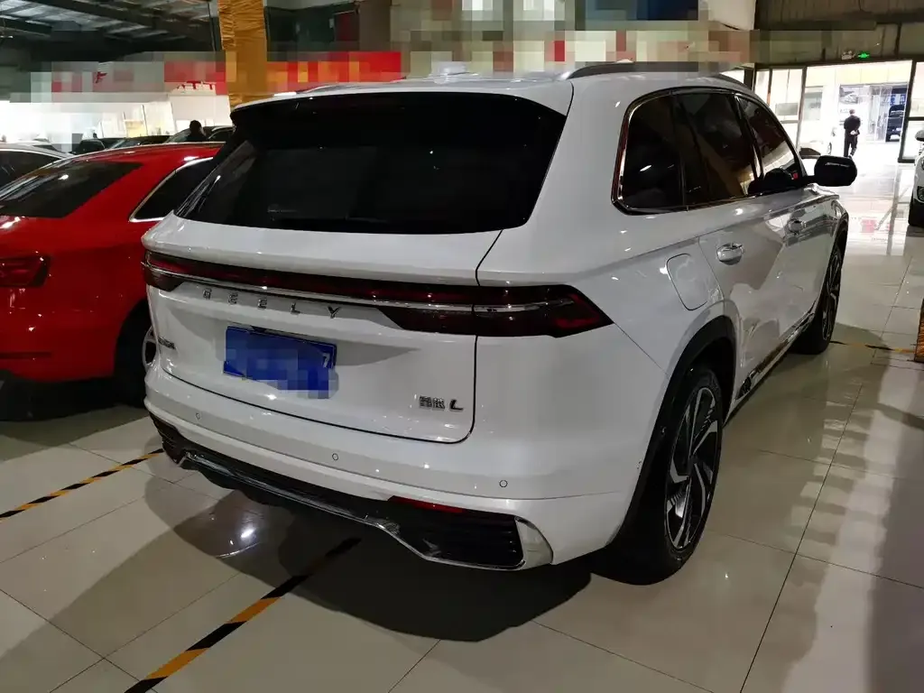 Geely Xingyue L — фото 9