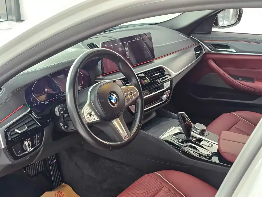 BMW 5 Series — фото 4