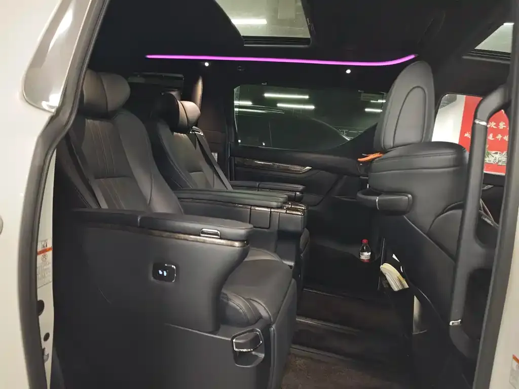 Toyota Vellfire 2025 из CN, фото 7