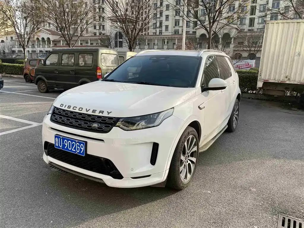 Land Rover Discovery Sport — фото 1