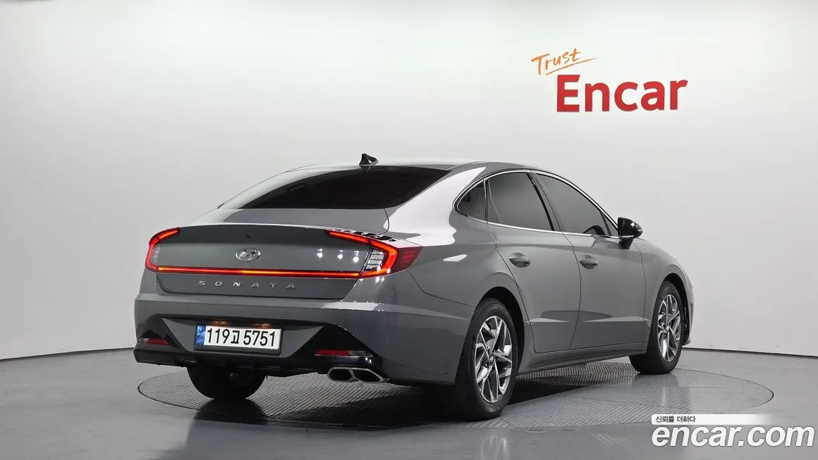 Hyundai Sonata 2022 из KR, фото 2