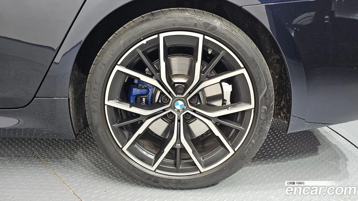 BMW 5-Series 2023 из KR, фото 5