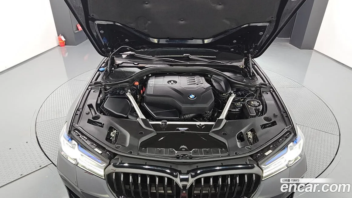 BMW 5-Series 2023 из KR, фото 6