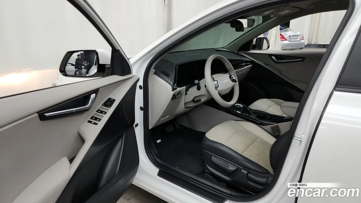 Kia Niro 2023 из KR, фото 10