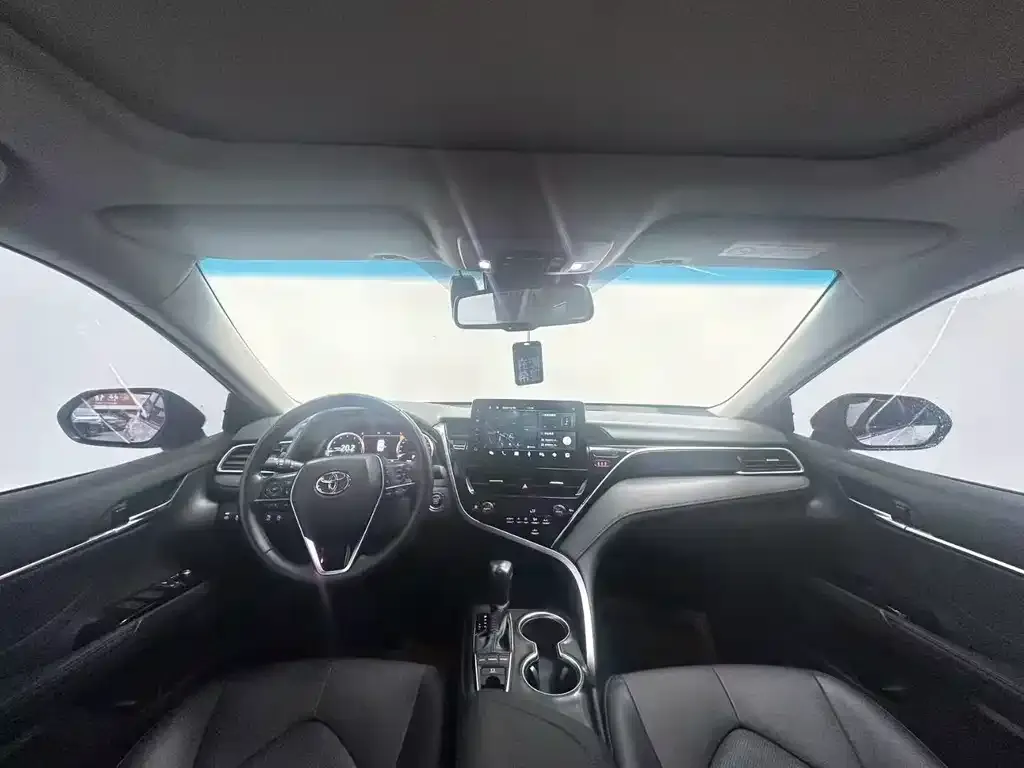 Toyota Camry 2022 из CN, фото 5
