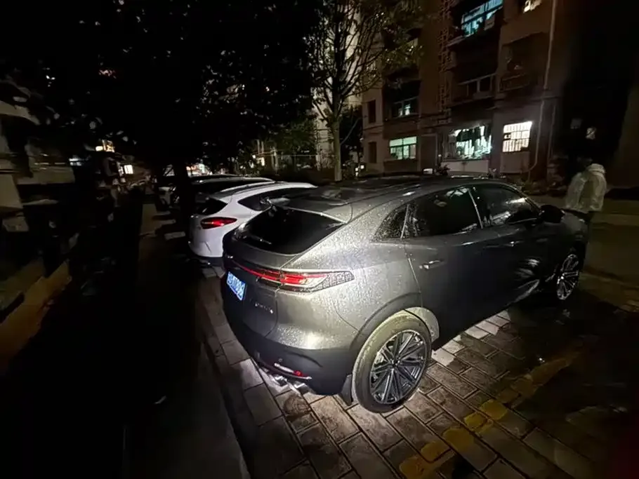 Changan UNI-K 2022 из CN, фото 3