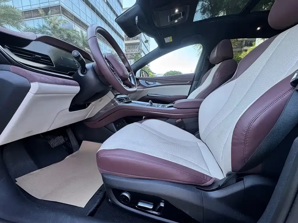 BYD Seal — фото 4