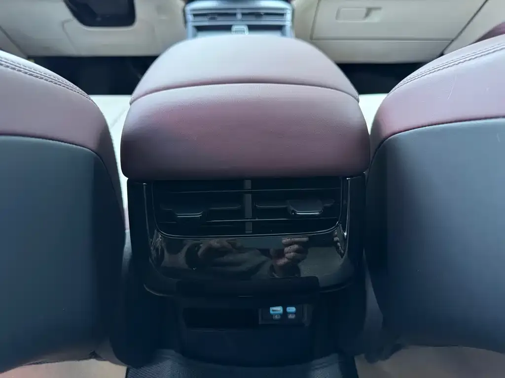 BYD Seal — фото 8
