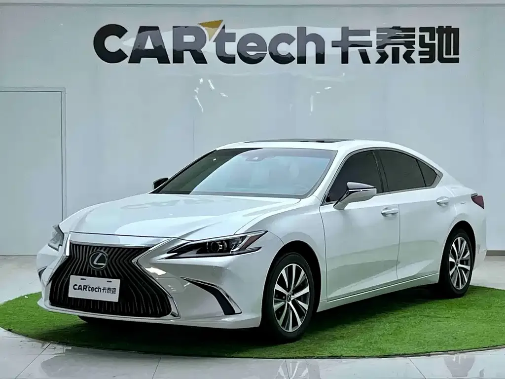 Lexus ES 2022 из CN, фото 1