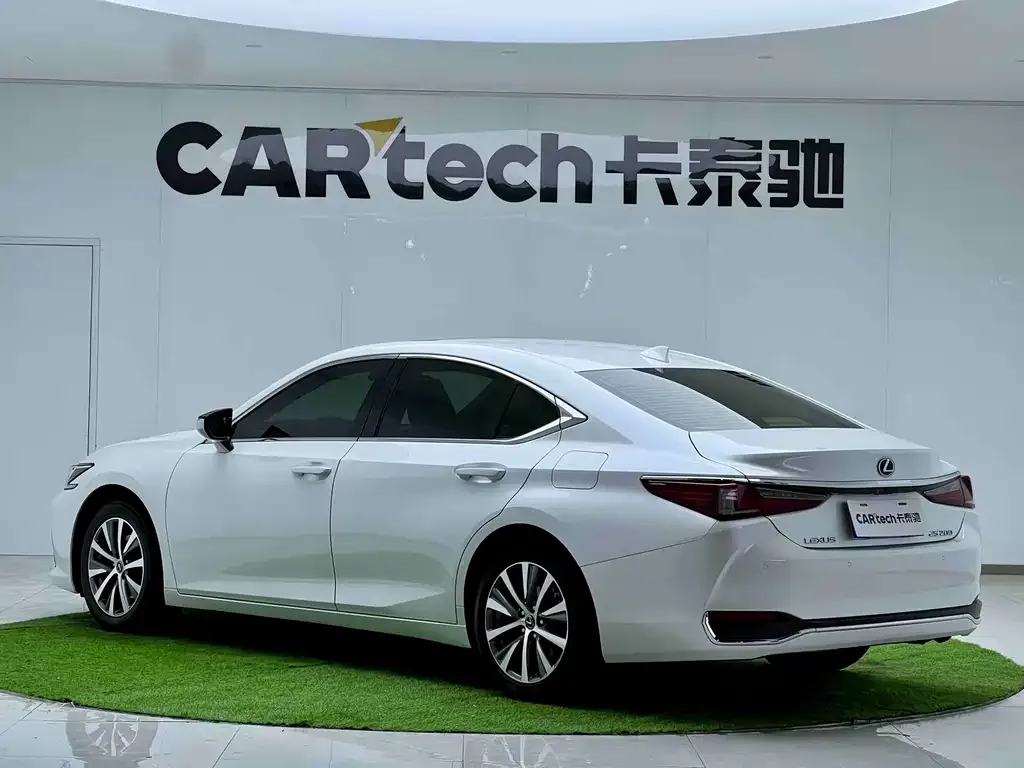 Lexus ES 2022 из CN, фото 3