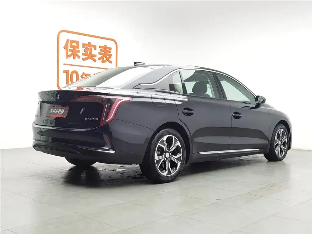 Hongqi E-QM5 — фото 2