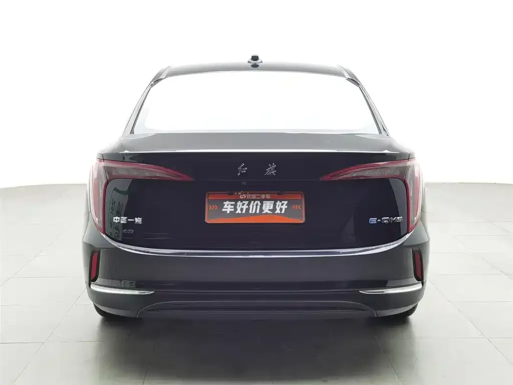 Hongqi E-QM5 — фото 4