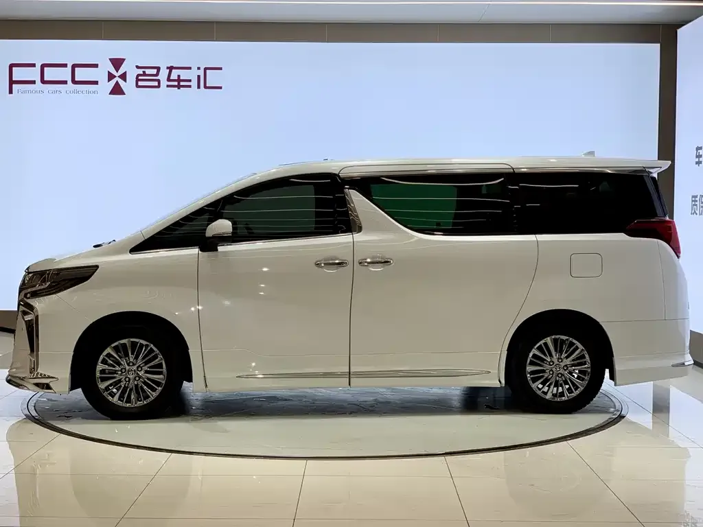 Toyota Alphard 2022 из CN, фото 4