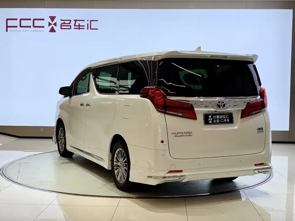 Toyota Alphard 2022 из CN, фото 7