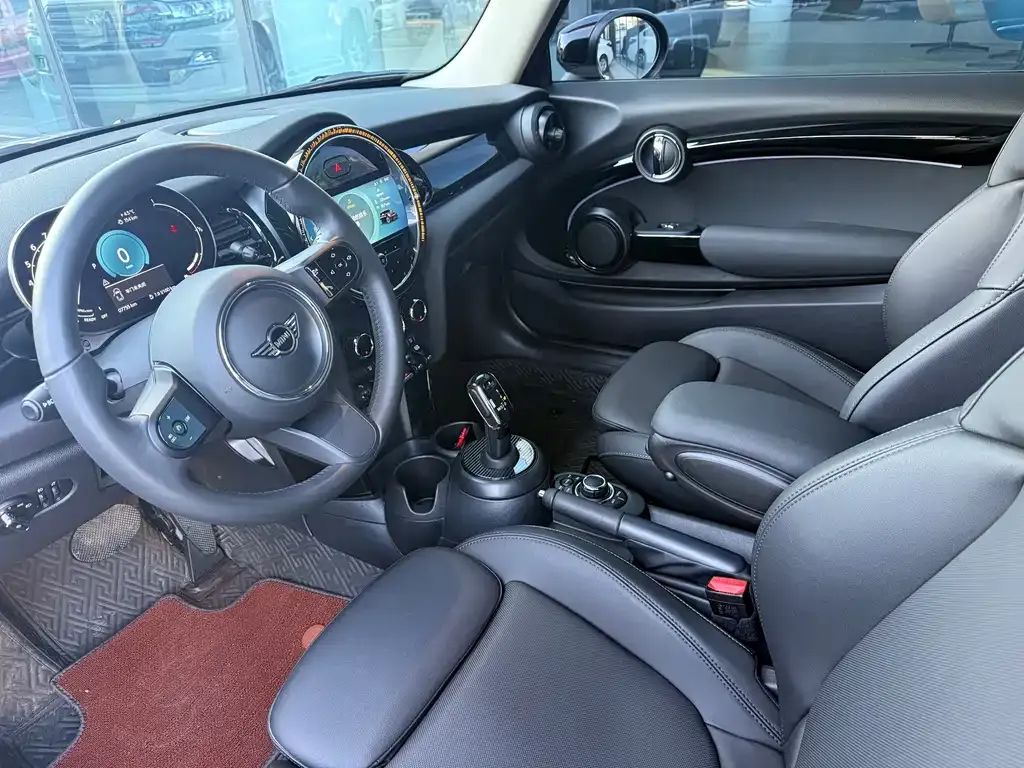 MINI Cooper (3-door) 2024 из CN, фото 4