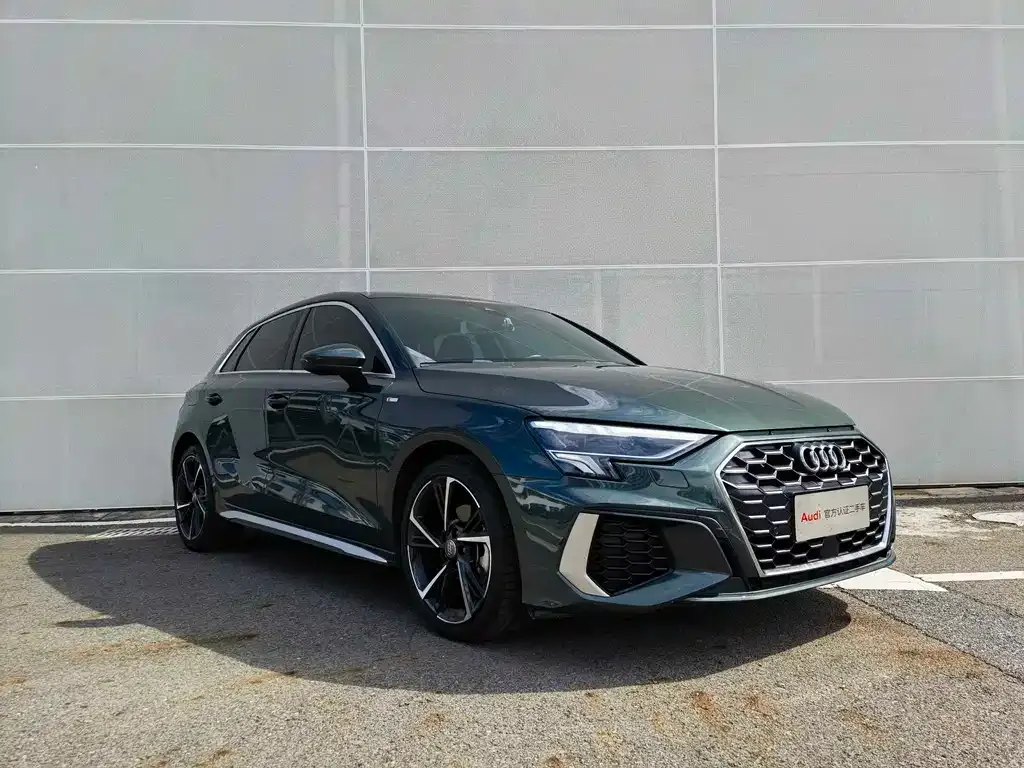 Audi A3 2023 из CN, фото 3