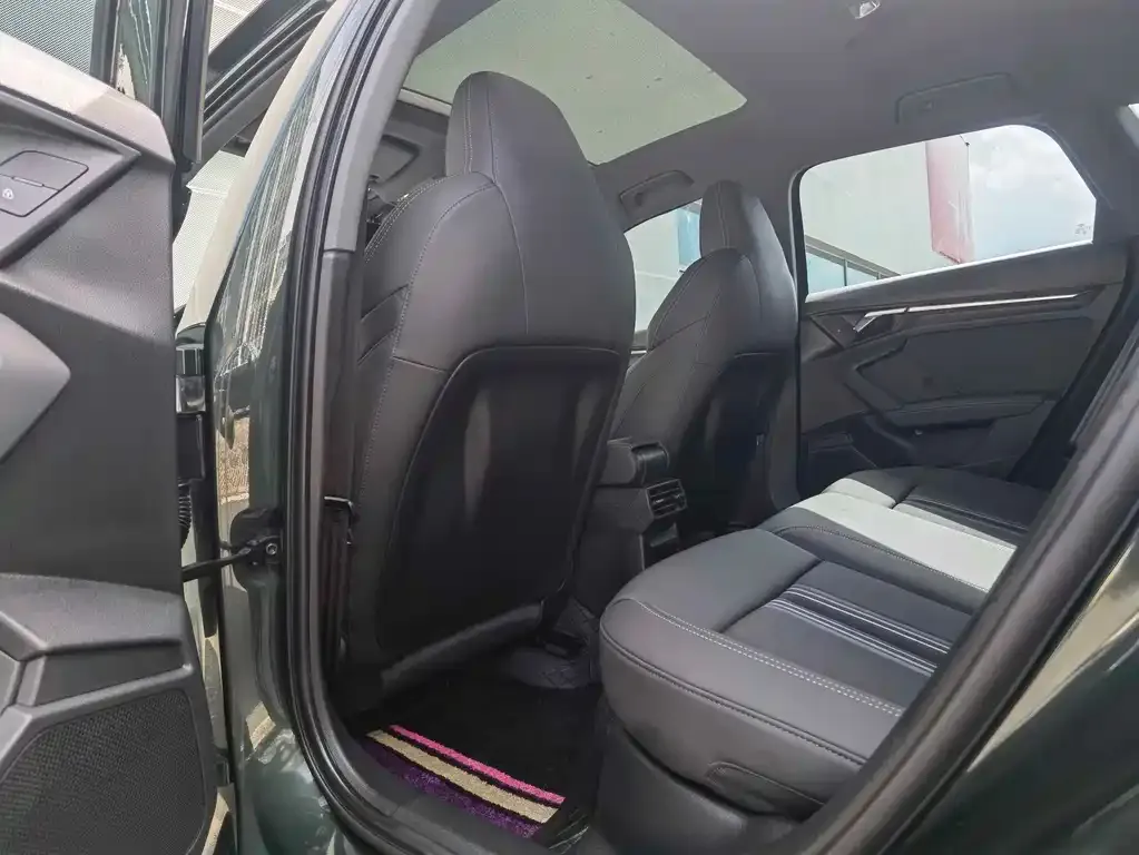 Audi A3 2023 из CN, фото 8