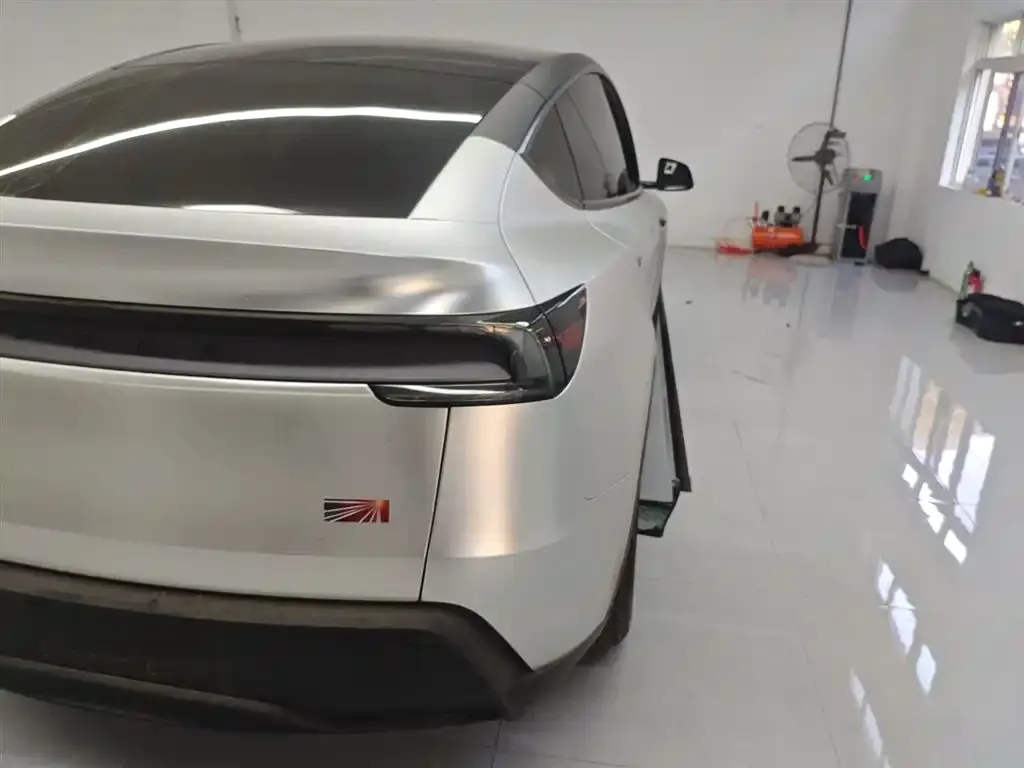 Tesla Model Y 2025 из CN, фото 8