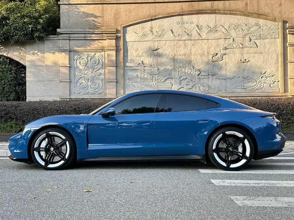 Porsche Taycan 2022 из CN, фото 3
