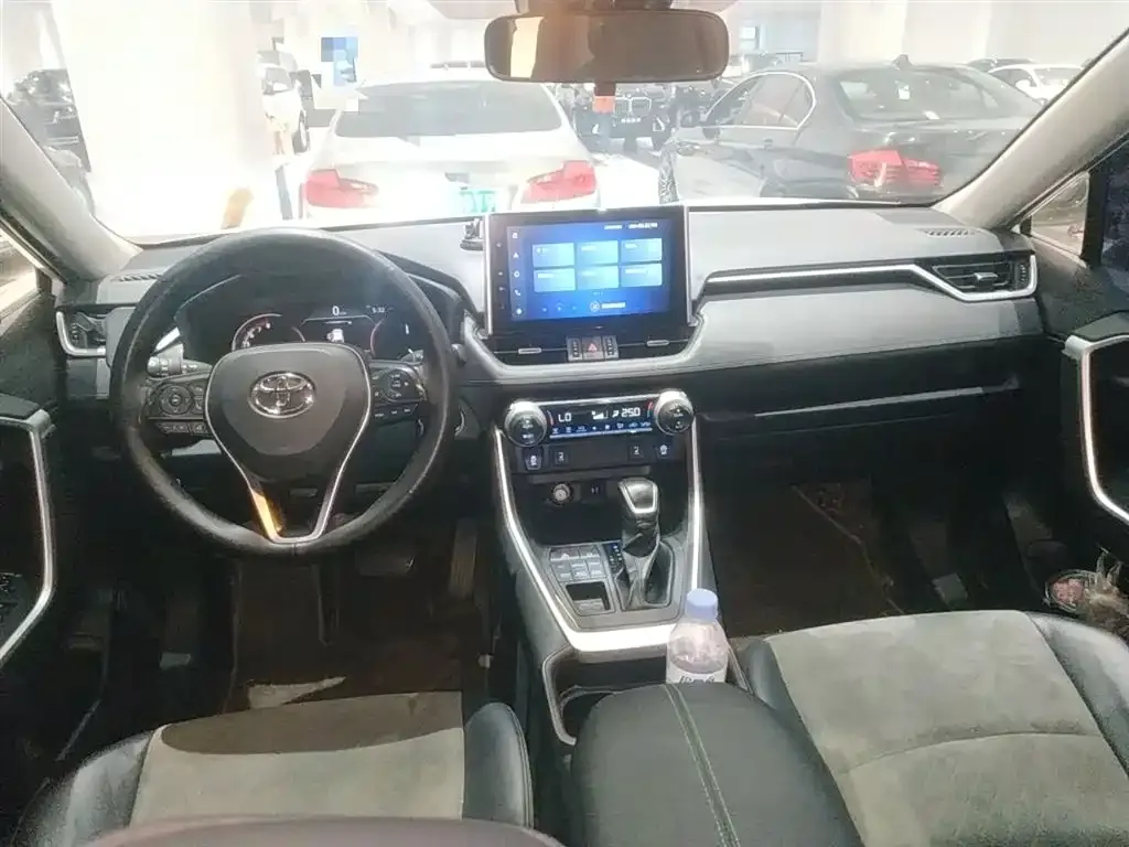 Toyota RAV4 2022 из CN, фото 10