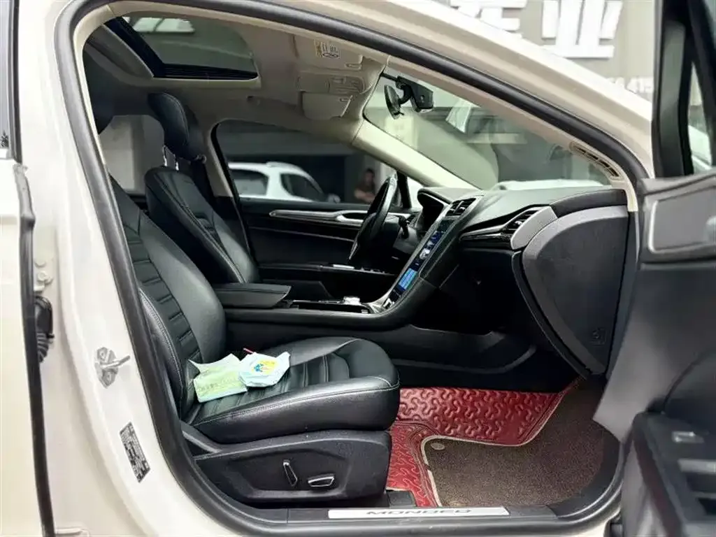 Ford Mondeo 2021 из CN, фото 10