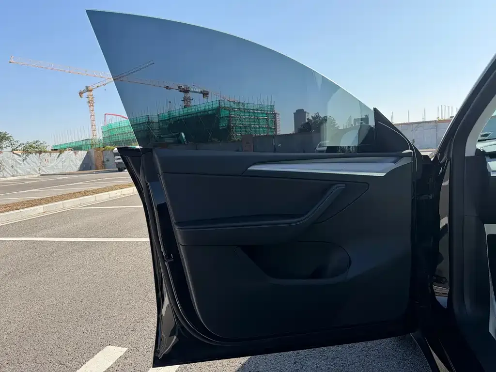 Tesla Model Y 2024 из CN, фото 9
