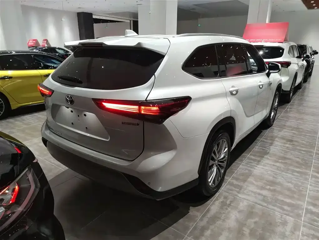 Toyota Highlander 2022 из CN, фото 7