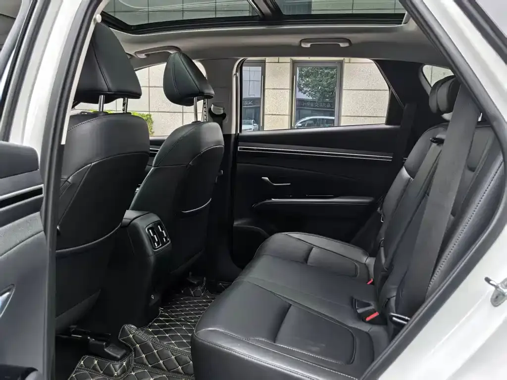 Hyundai Tucson 2023 из CN, фото 8