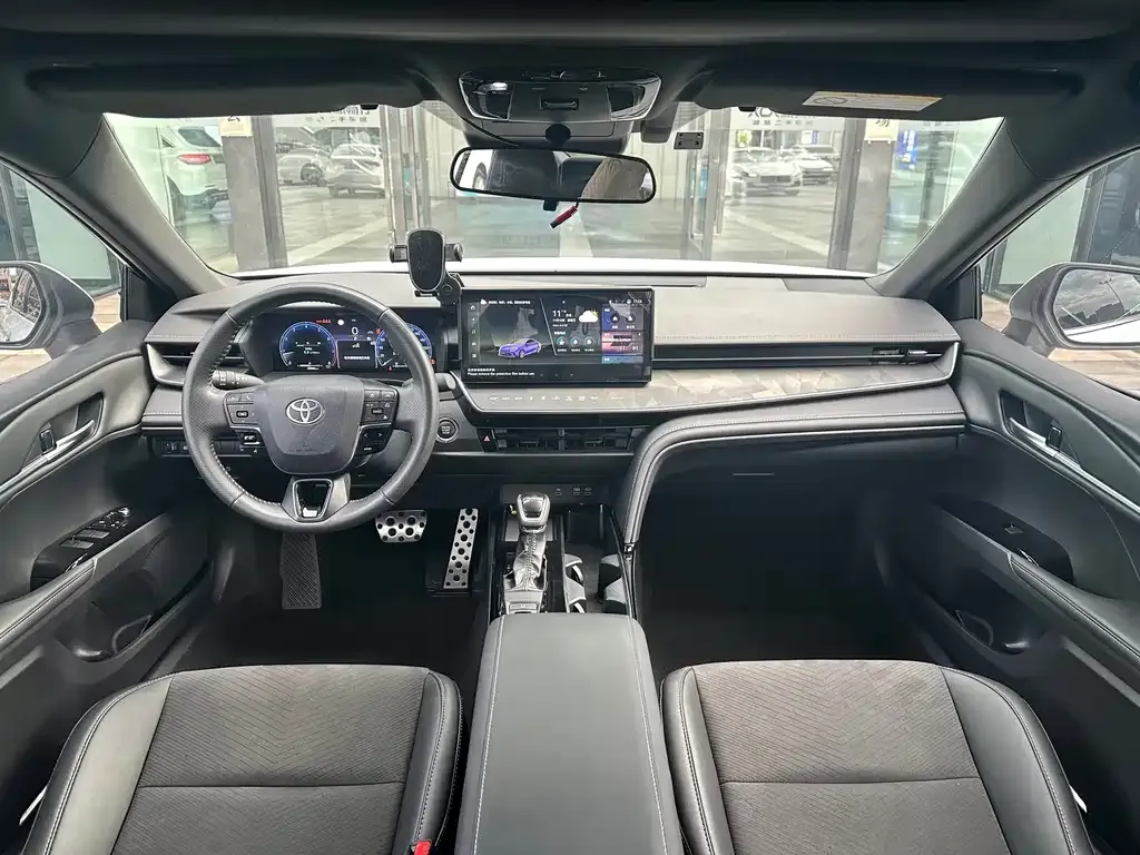 Toyota Camry 2024 из CN, фото 10