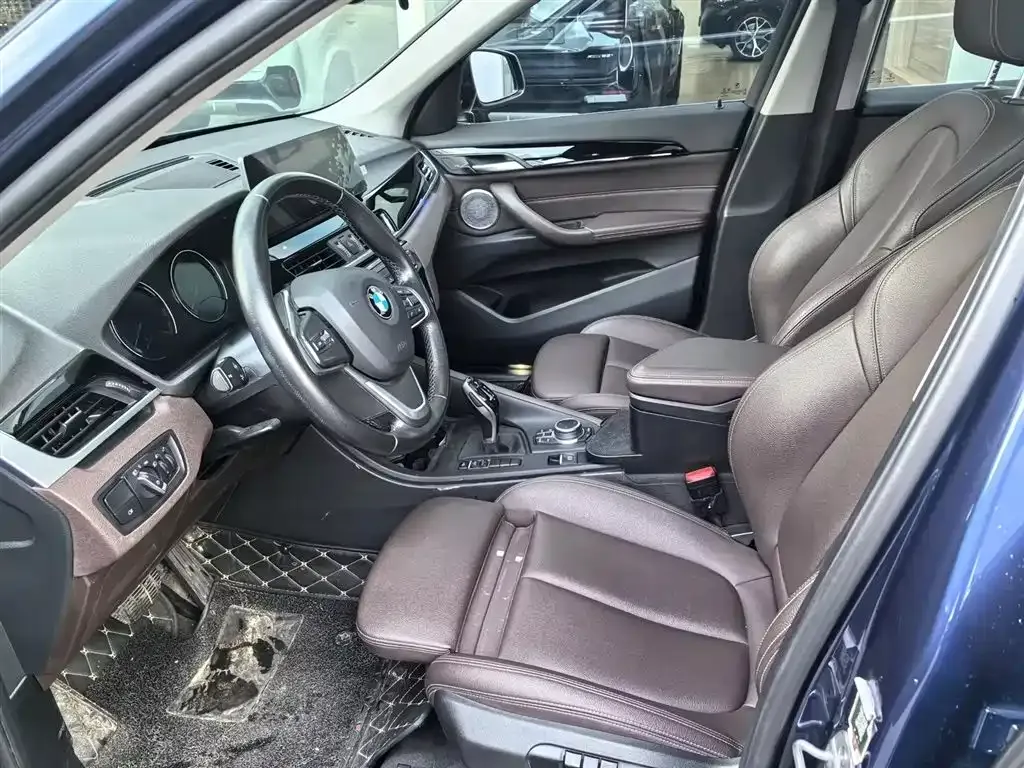 BMW X1 2021 из CN, фото 8