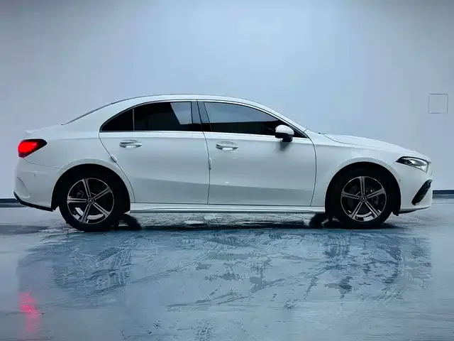 Mercedes-Benz A-Class 2024 из CN, фото 2